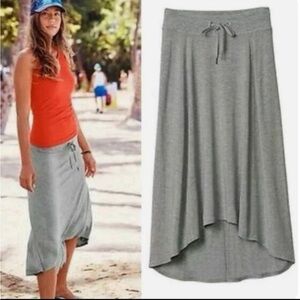 Athleta pura vida Beachcomber midskirt Hi-Lo lightweight radon spandex
